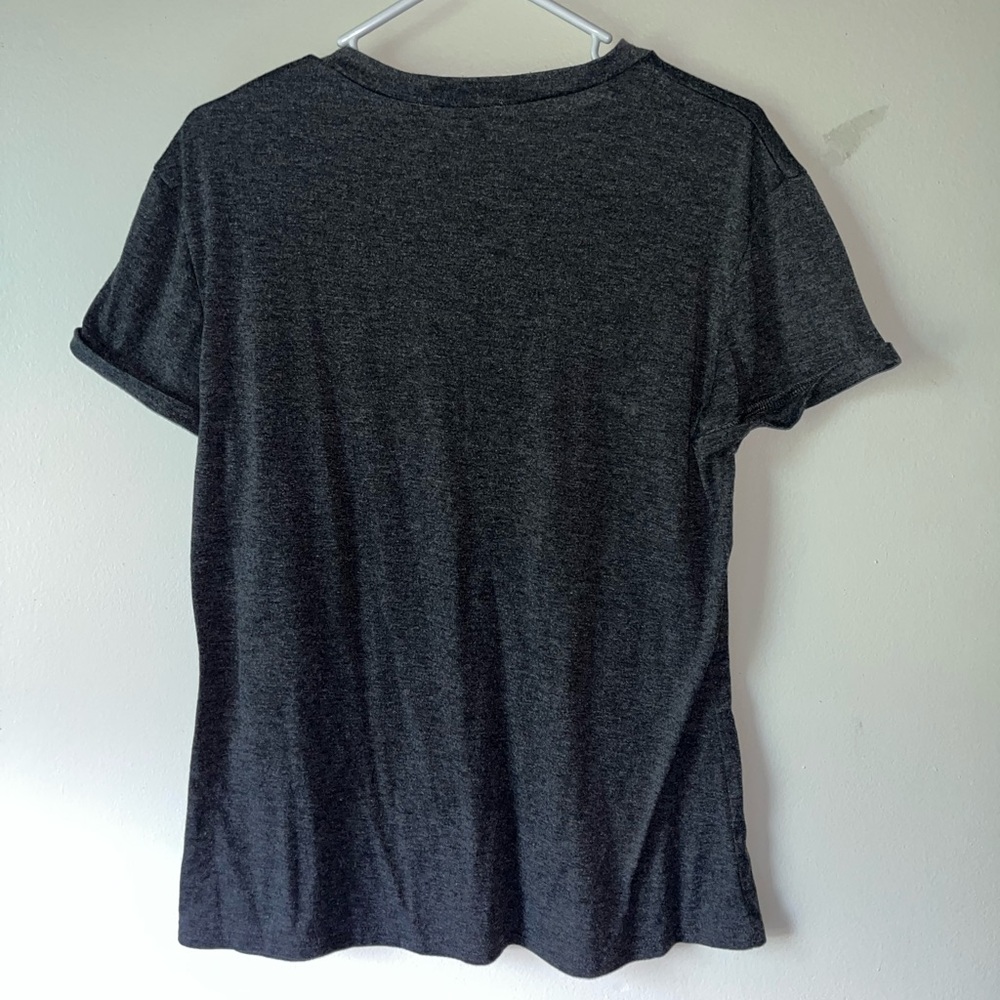 TZeal “Merry Christmas” Grey Gnome Graphic Short Sleeve T-Shirt, Size Small - Picture 3 of 3